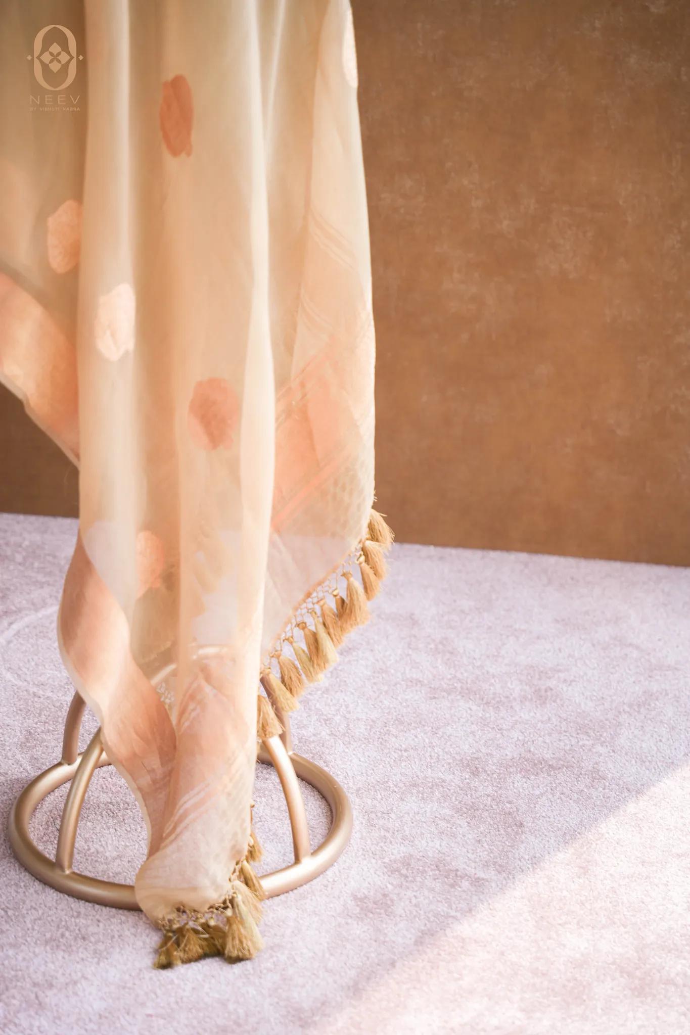 Kora Silk Boota Dupatta