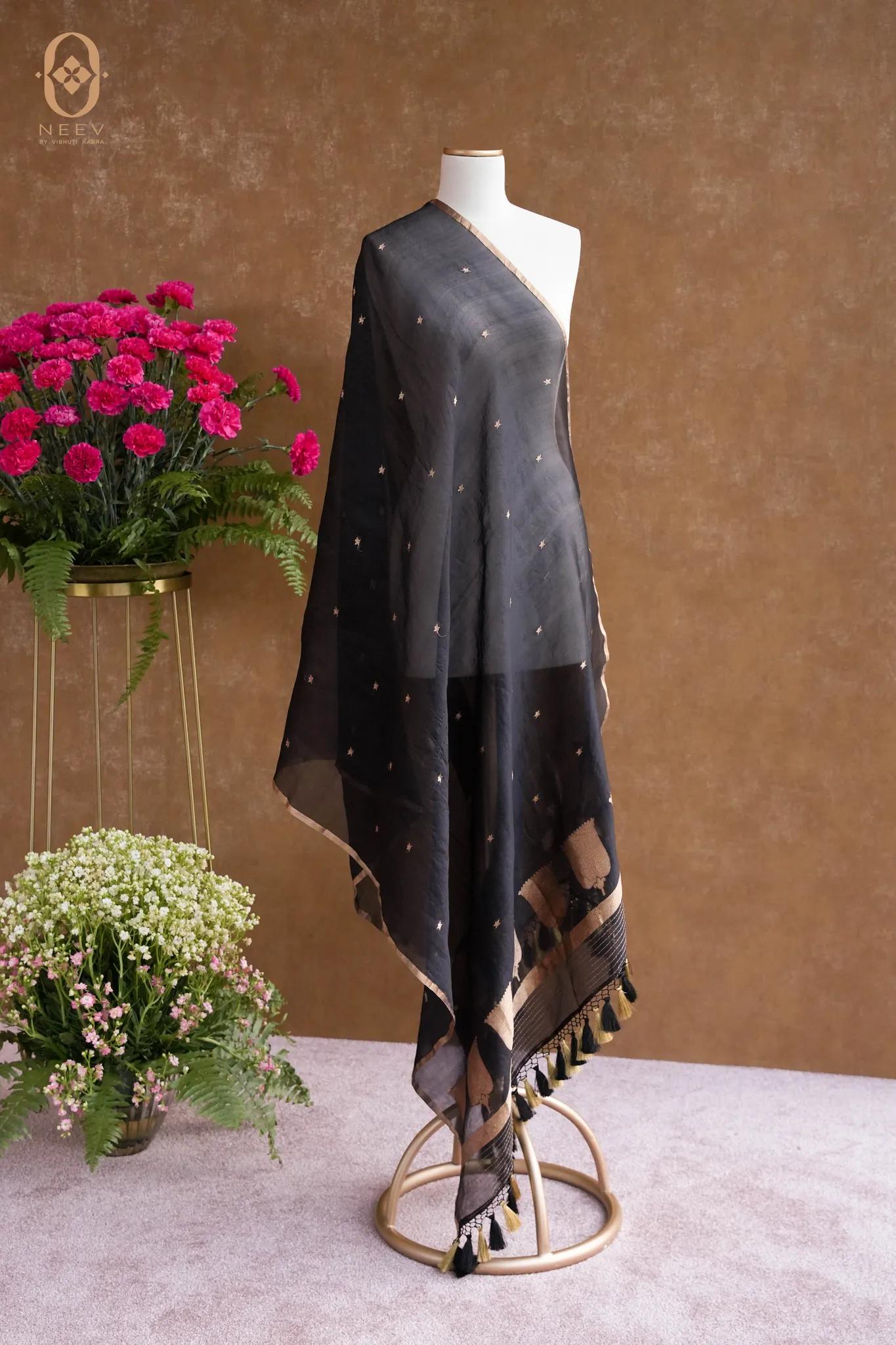 Kora Silk Boota Dupatta