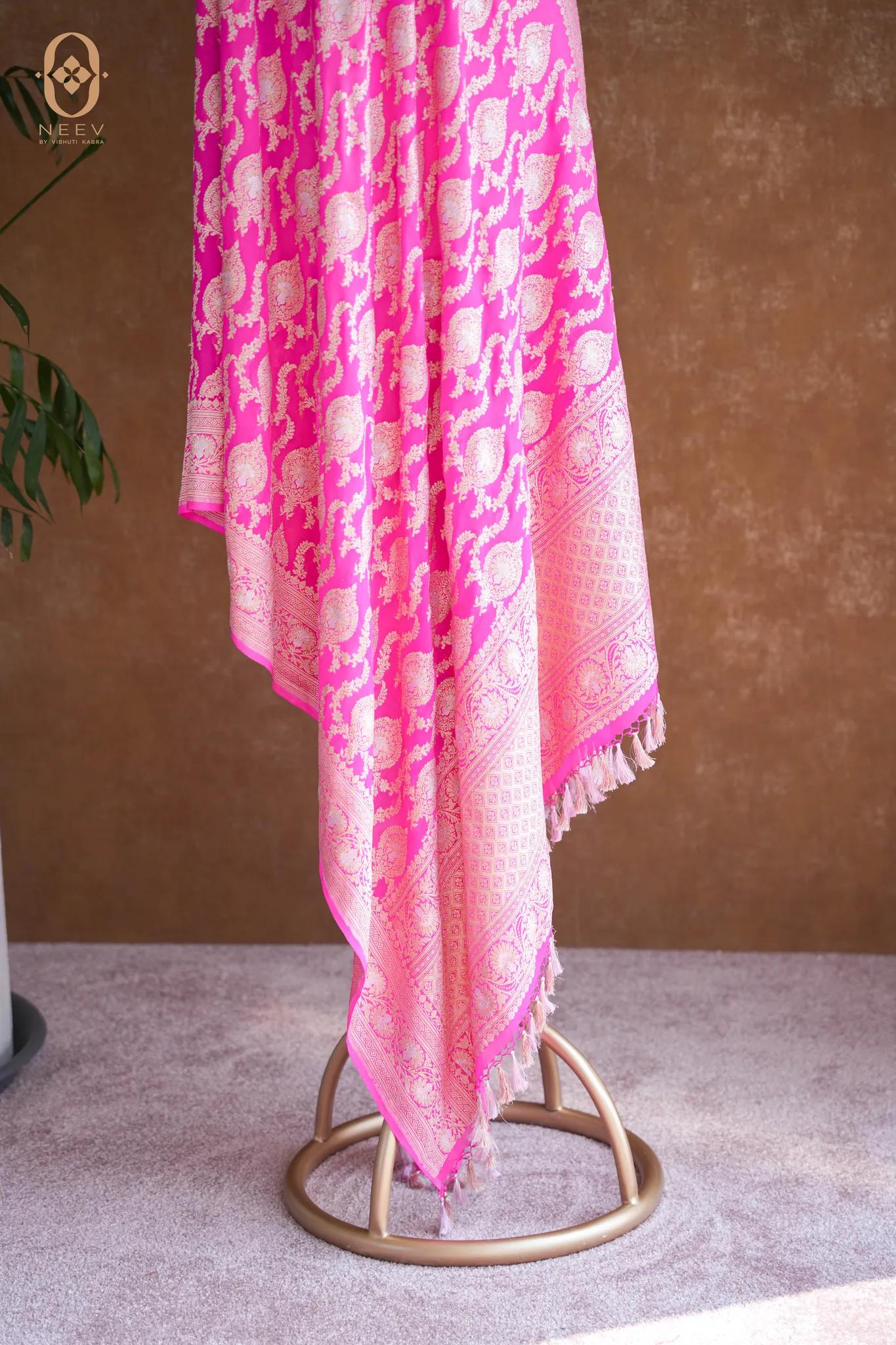 Georgette Khadwa Jaal Dupatta