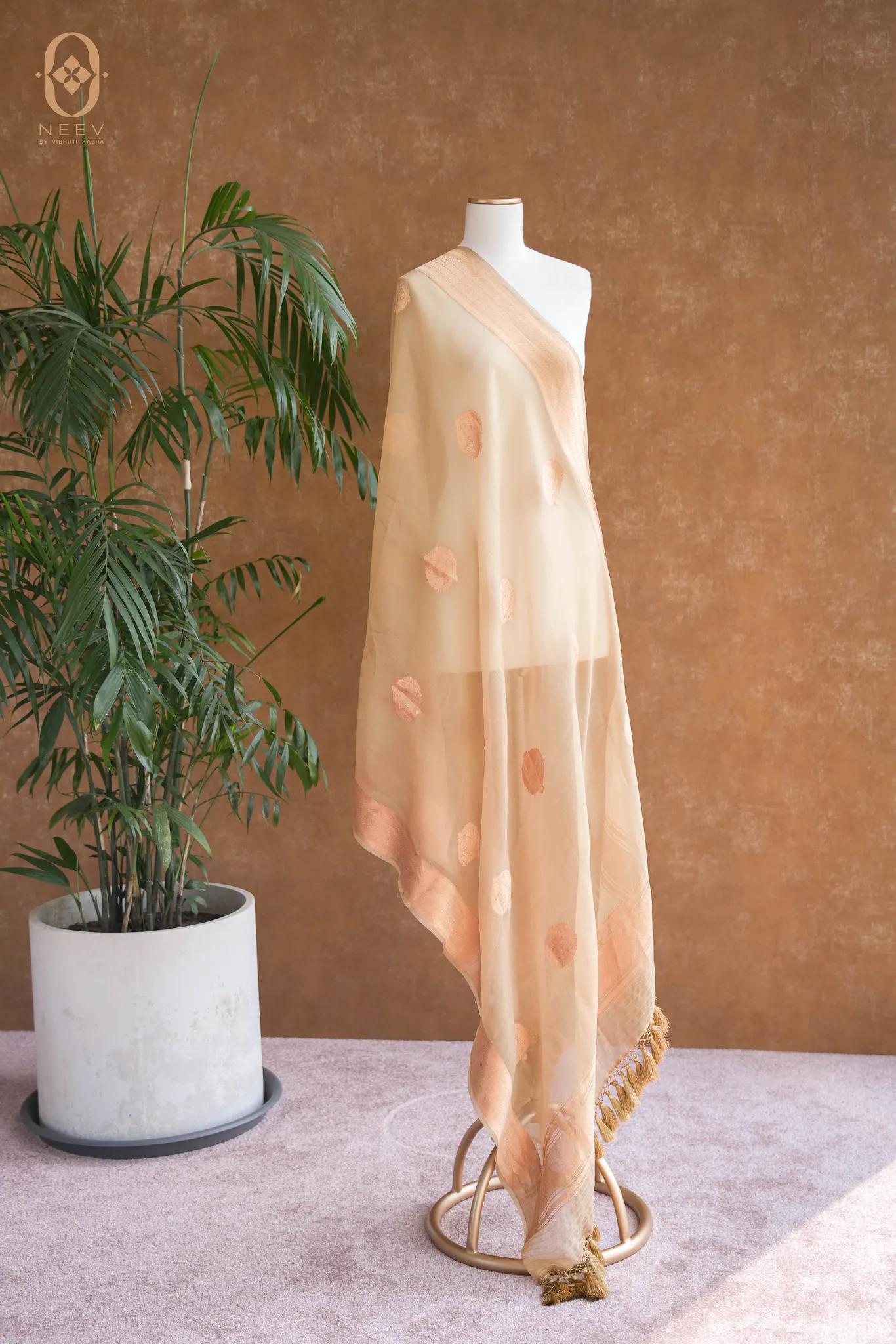 Kora Silk Boota Dupatta
