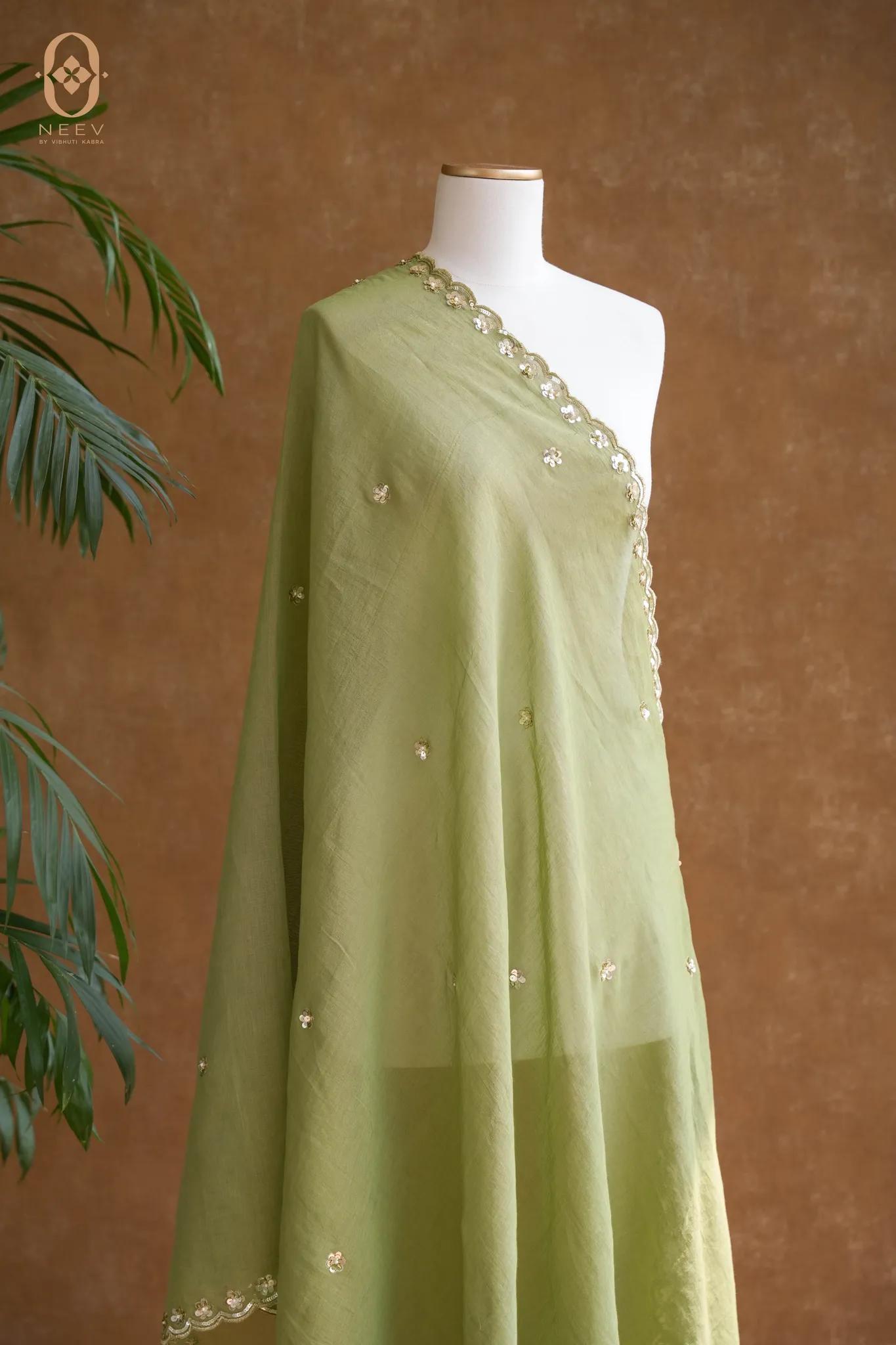 Daisy Mul Tissue Handwork Dupatta