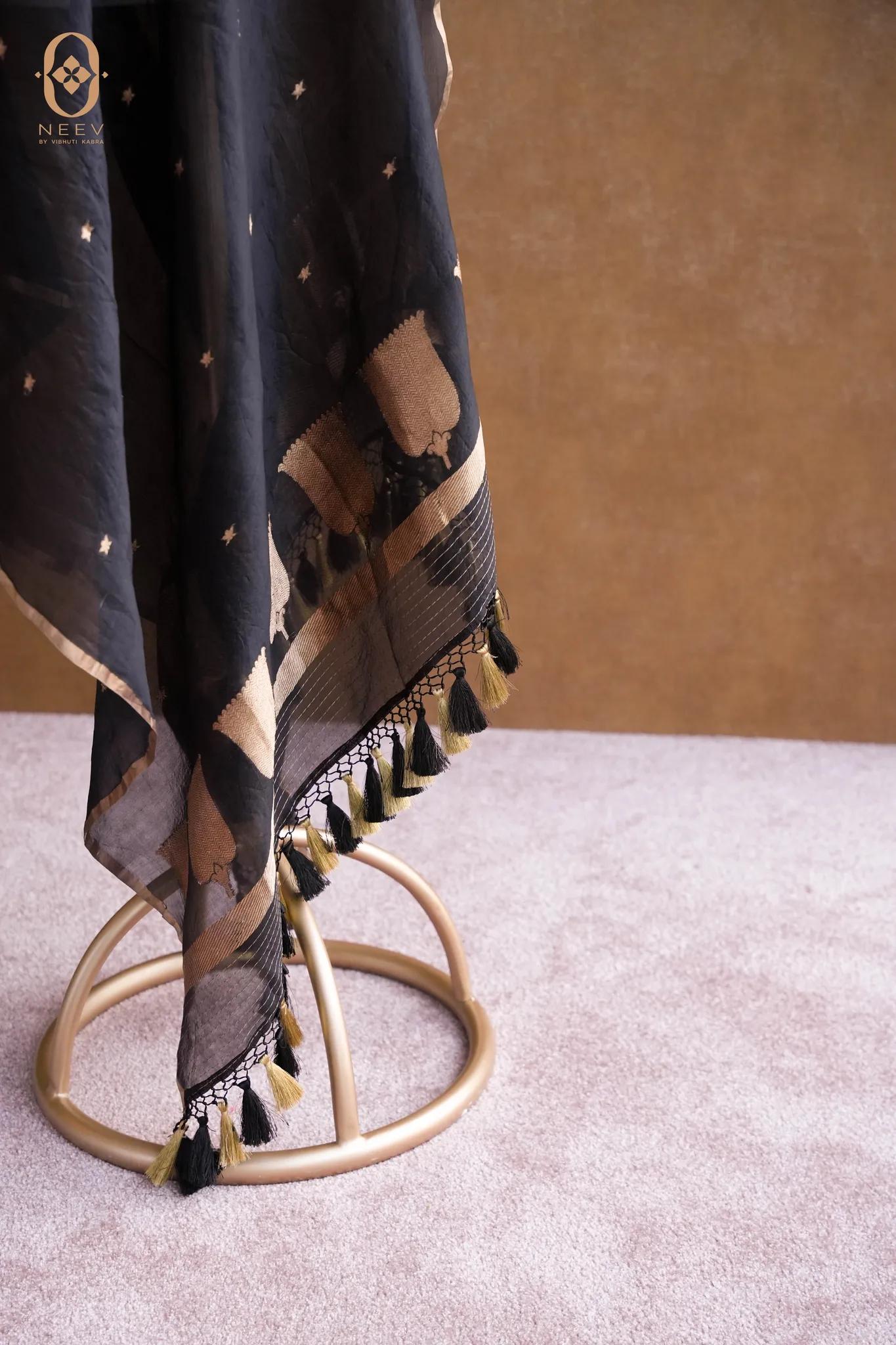 Kora Silk Boota Dupatta