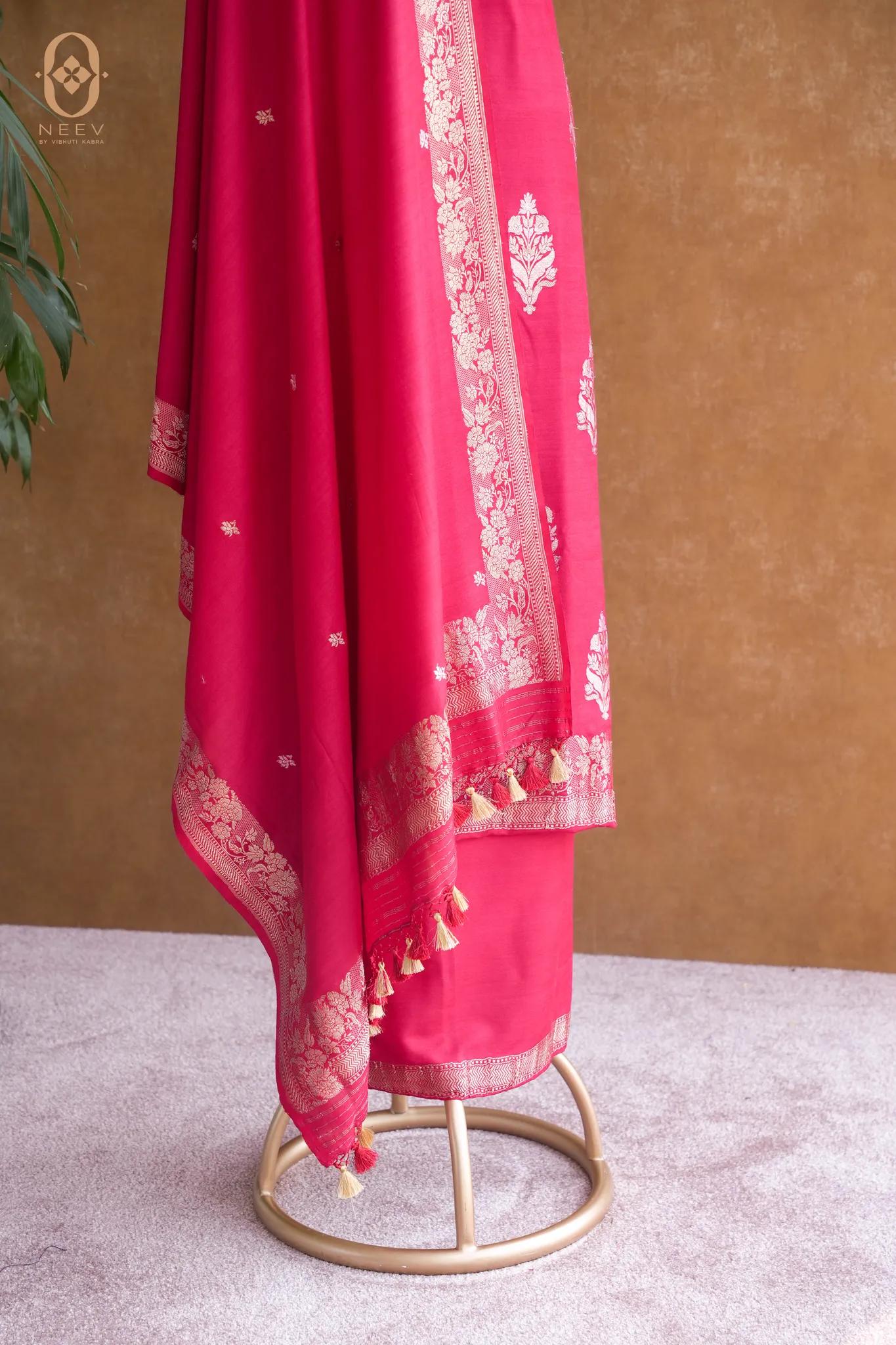 Munga Silk Suit Set