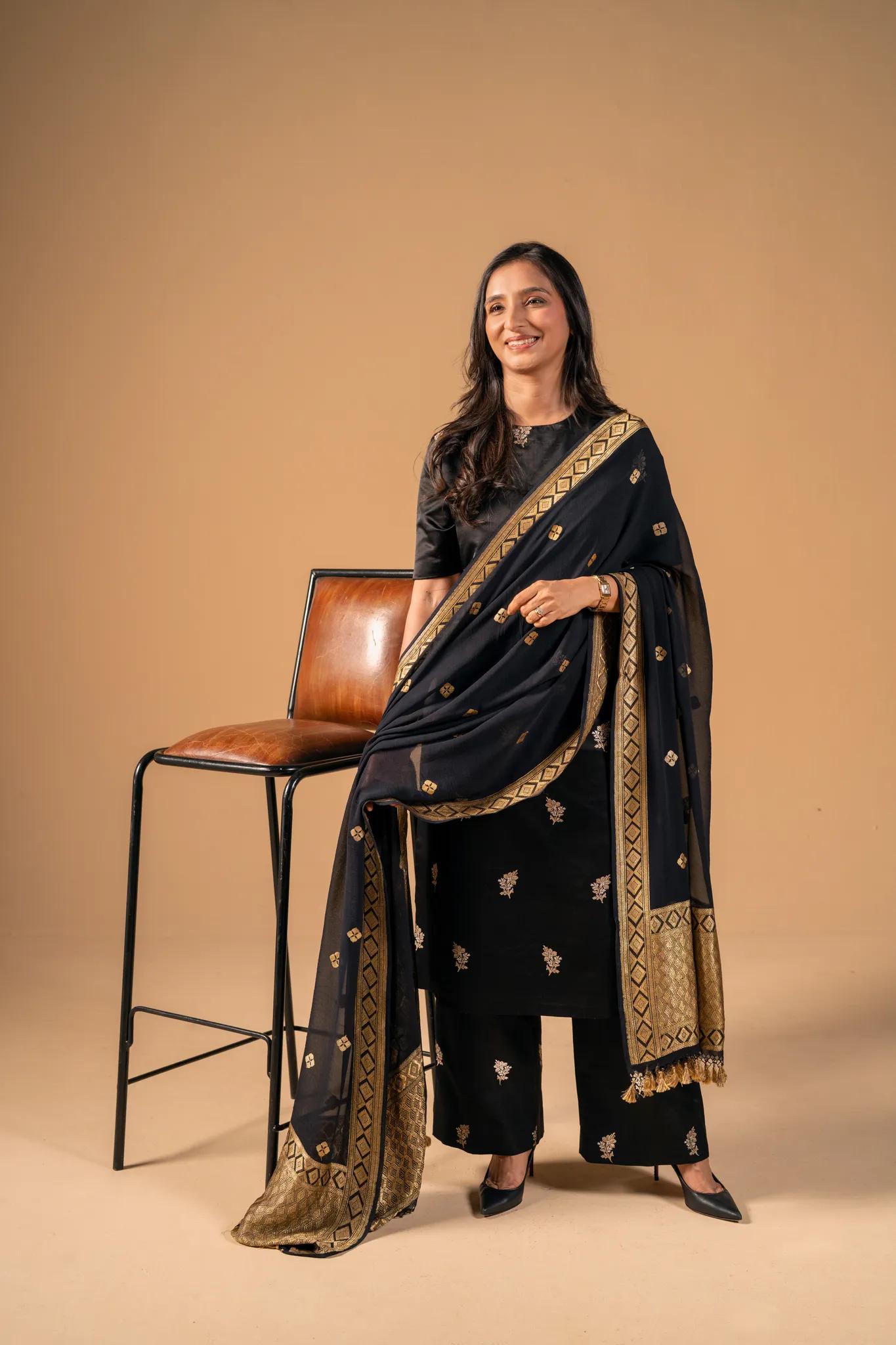 Unstitched Neev Premium Satin Silk Sona Rupa Boota Suit Set