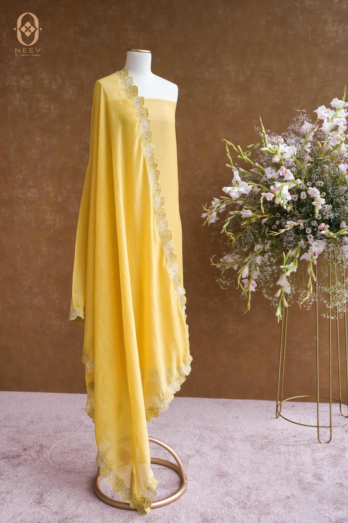 Munga Silk Suit Set