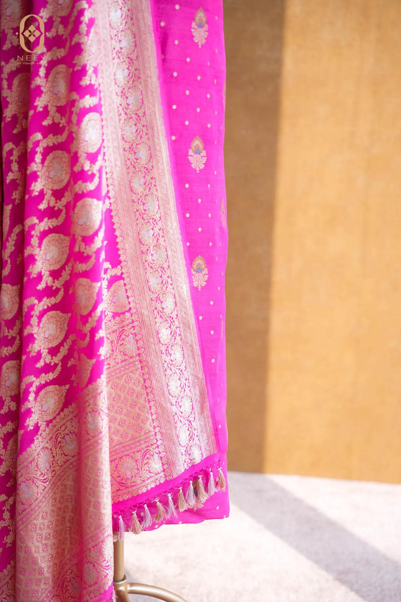 Munga Tassar Meenakari Suit Set