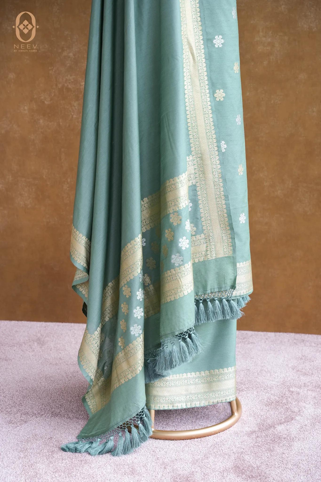 Dhruv Tara Suit Set