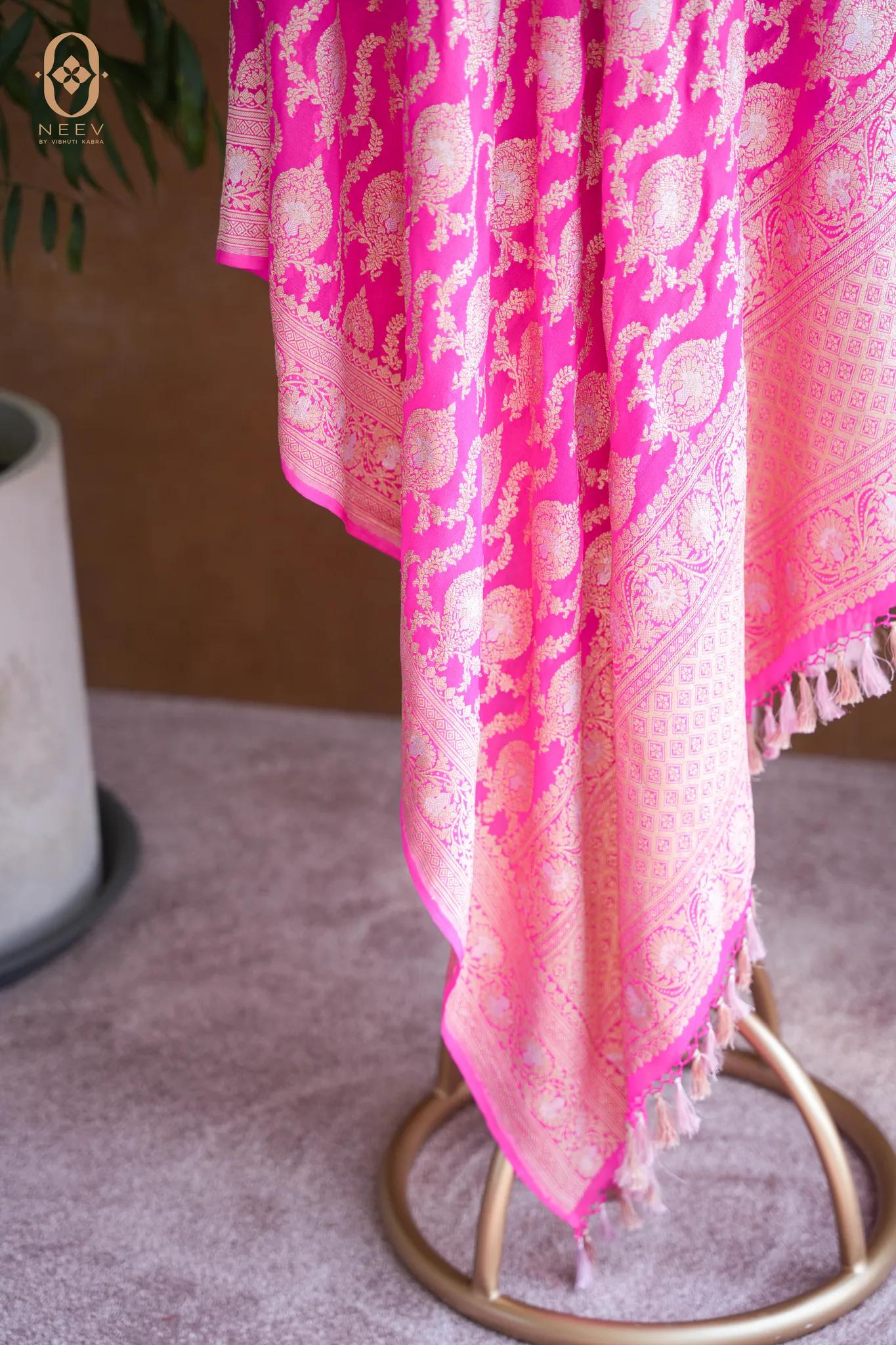 Georgette Khadwa Jaal Dupatta