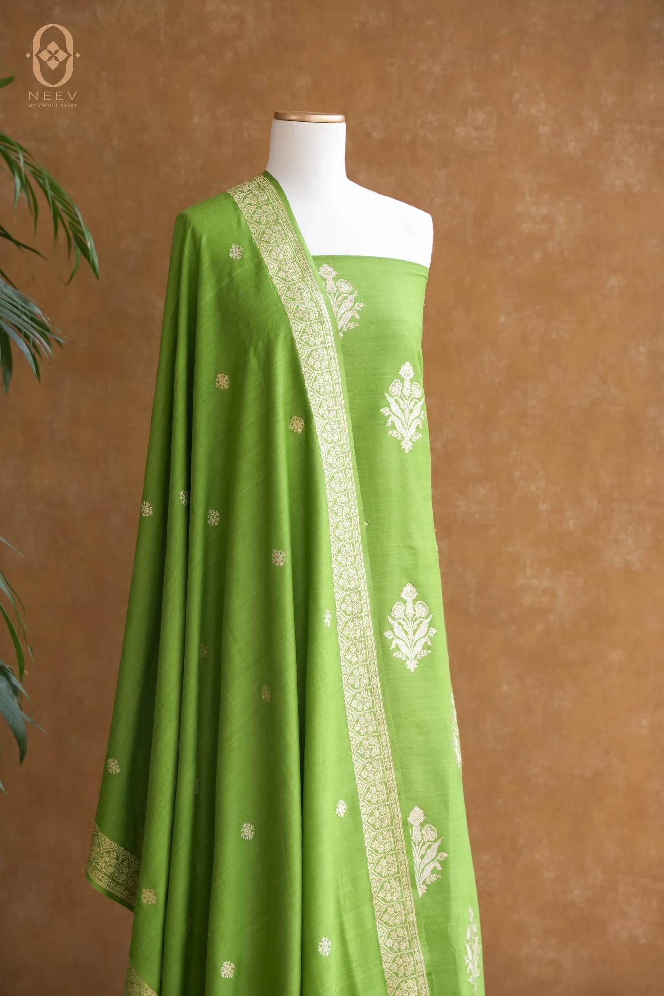 Munga Silk Suit Set