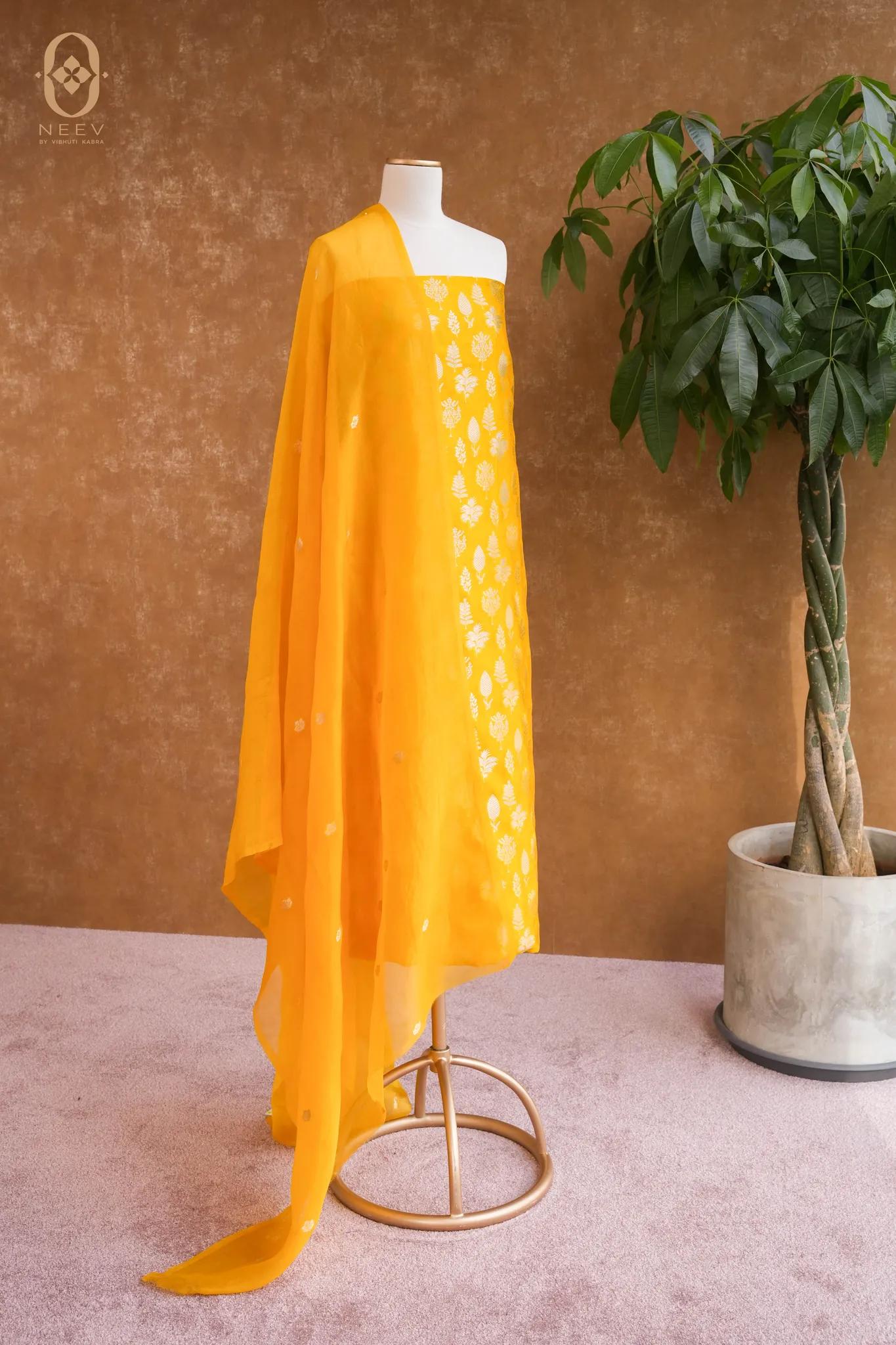 Chinia Silk Boota Suit Set