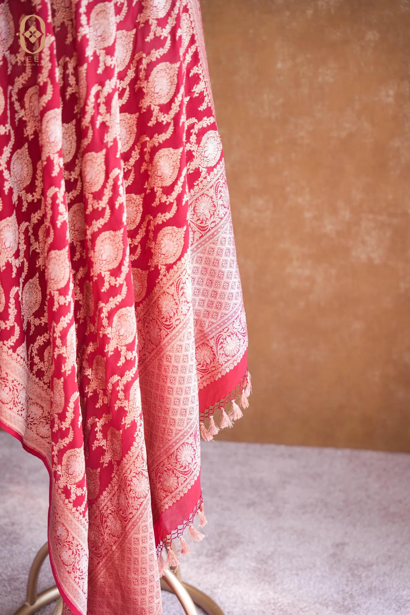 Georgette Khadwa Jaal Dupatta