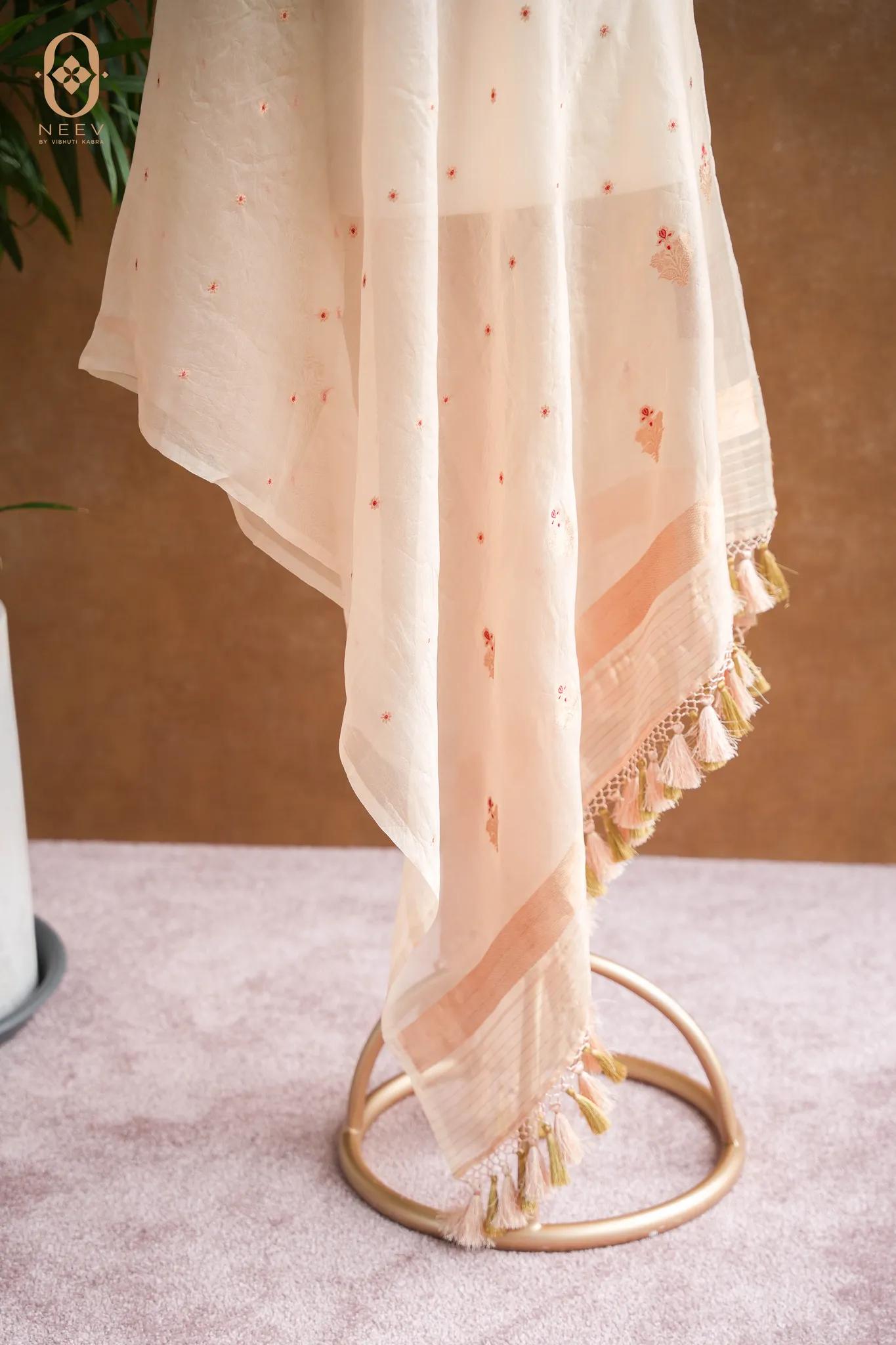 Kora Silk Boota Dupatta