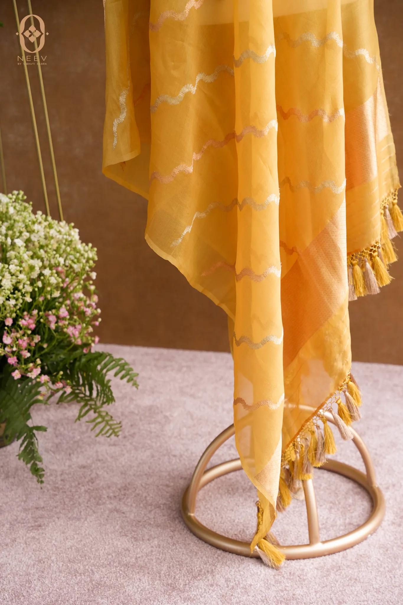Kora Silk Stripe Dupatta
