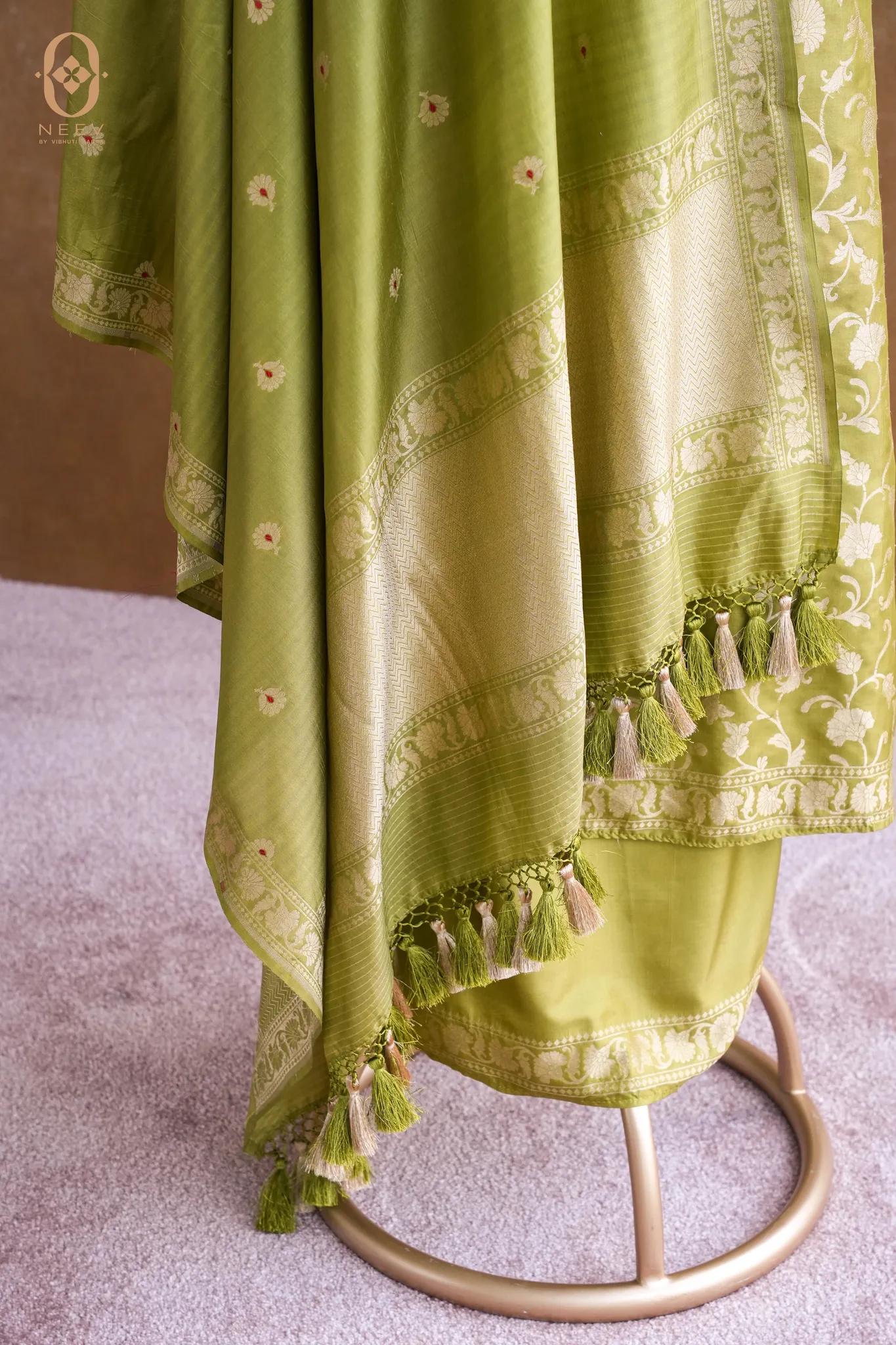 Katan Silk Jaal Suit Set