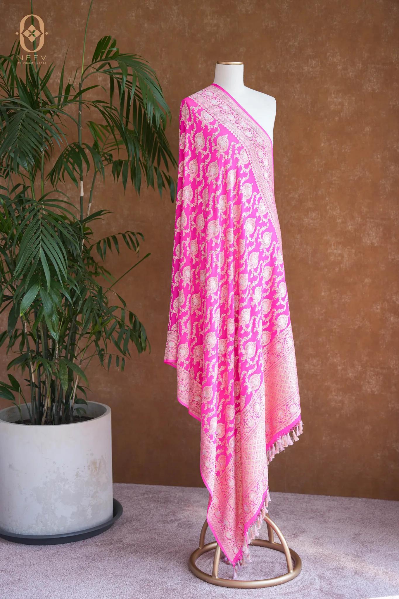 Georgette Khadwa Jaal Dupatta