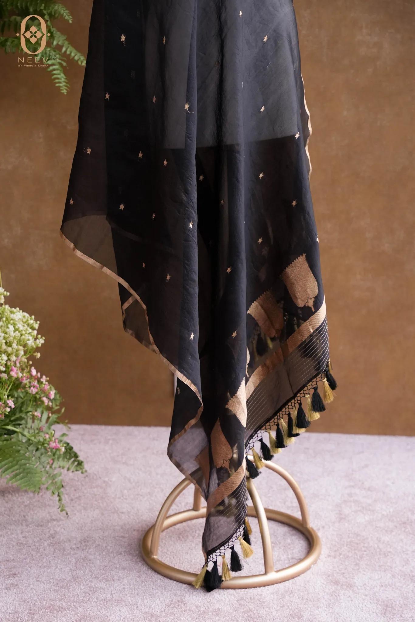 Kora Silk Boota Dupatta