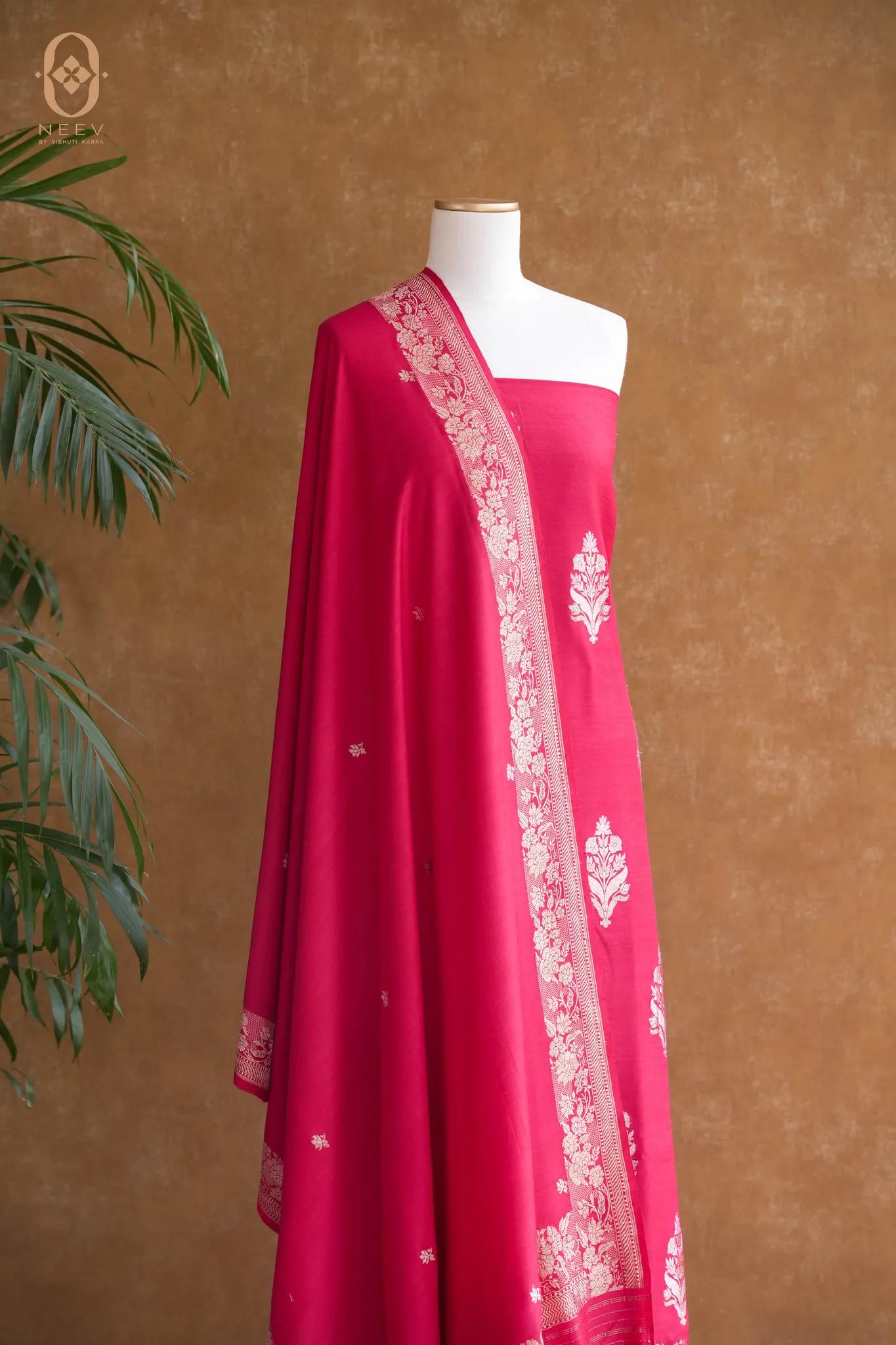 Munga Silk Suit Set