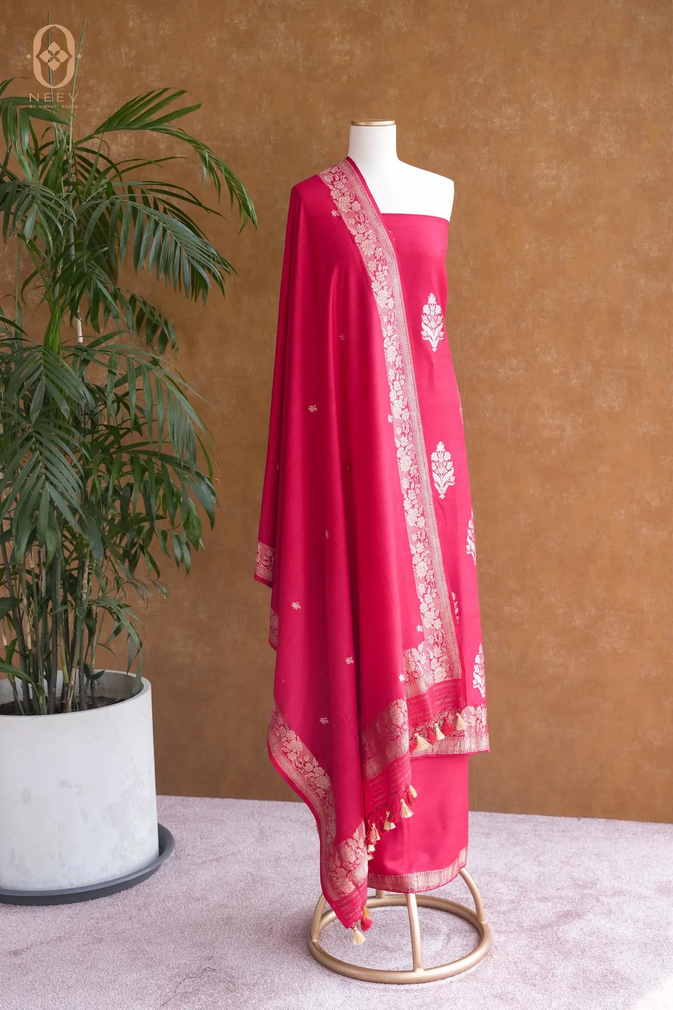 Munga Silk Suit Set