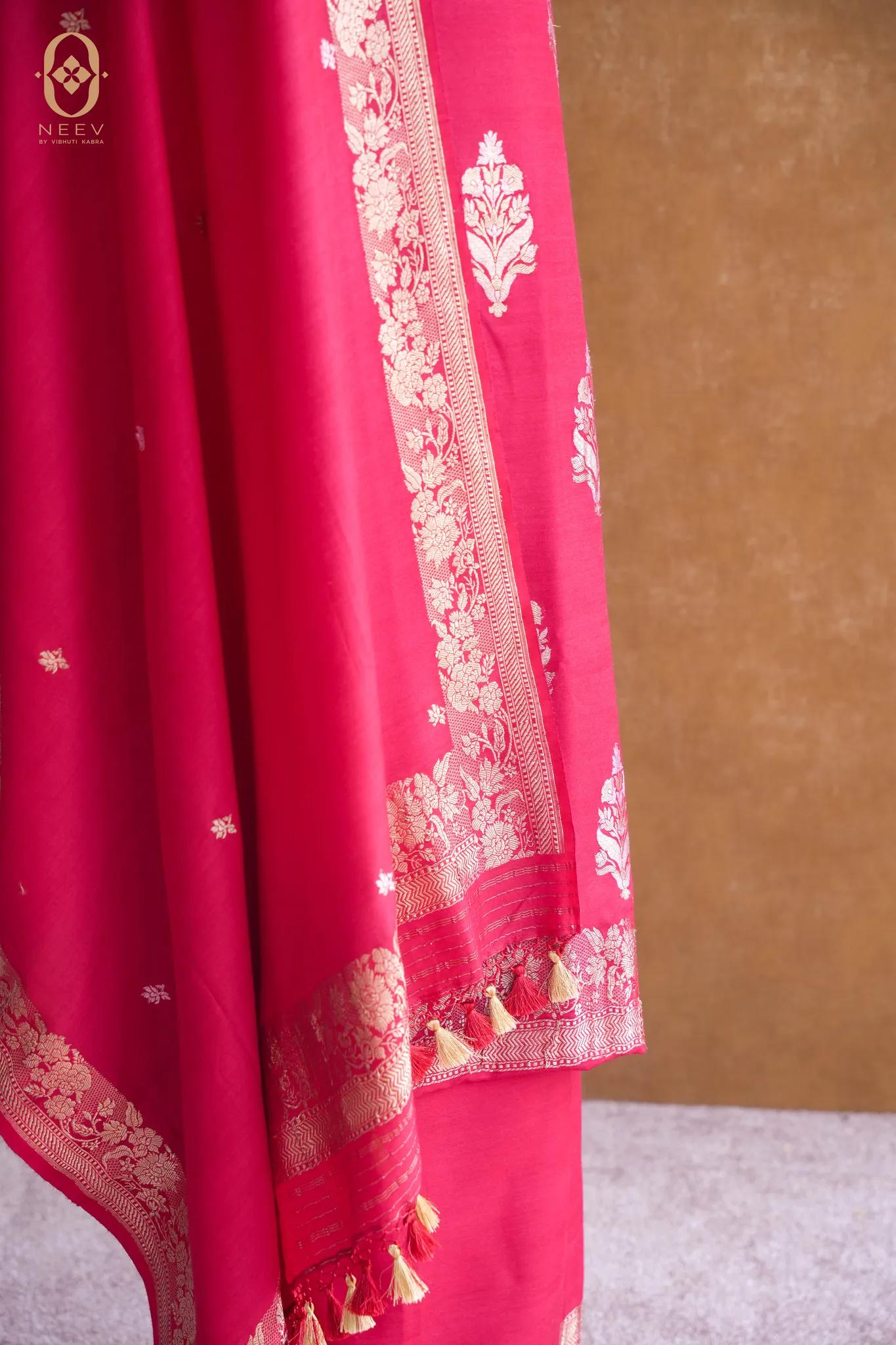 Munga Silk Suit Set