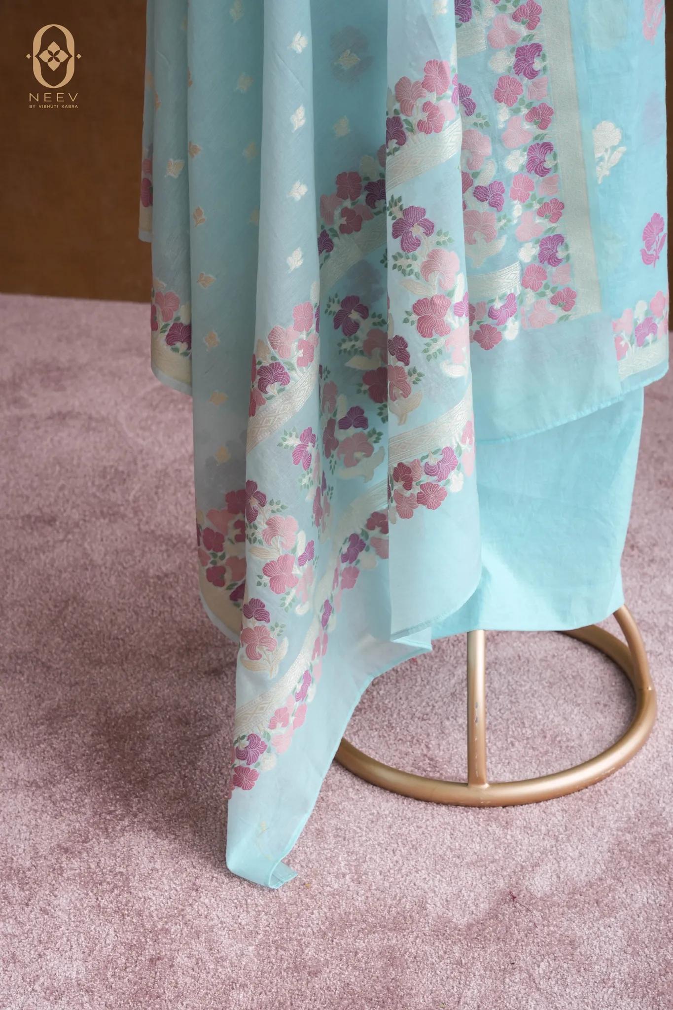 Aquamarine Iris Suit Set