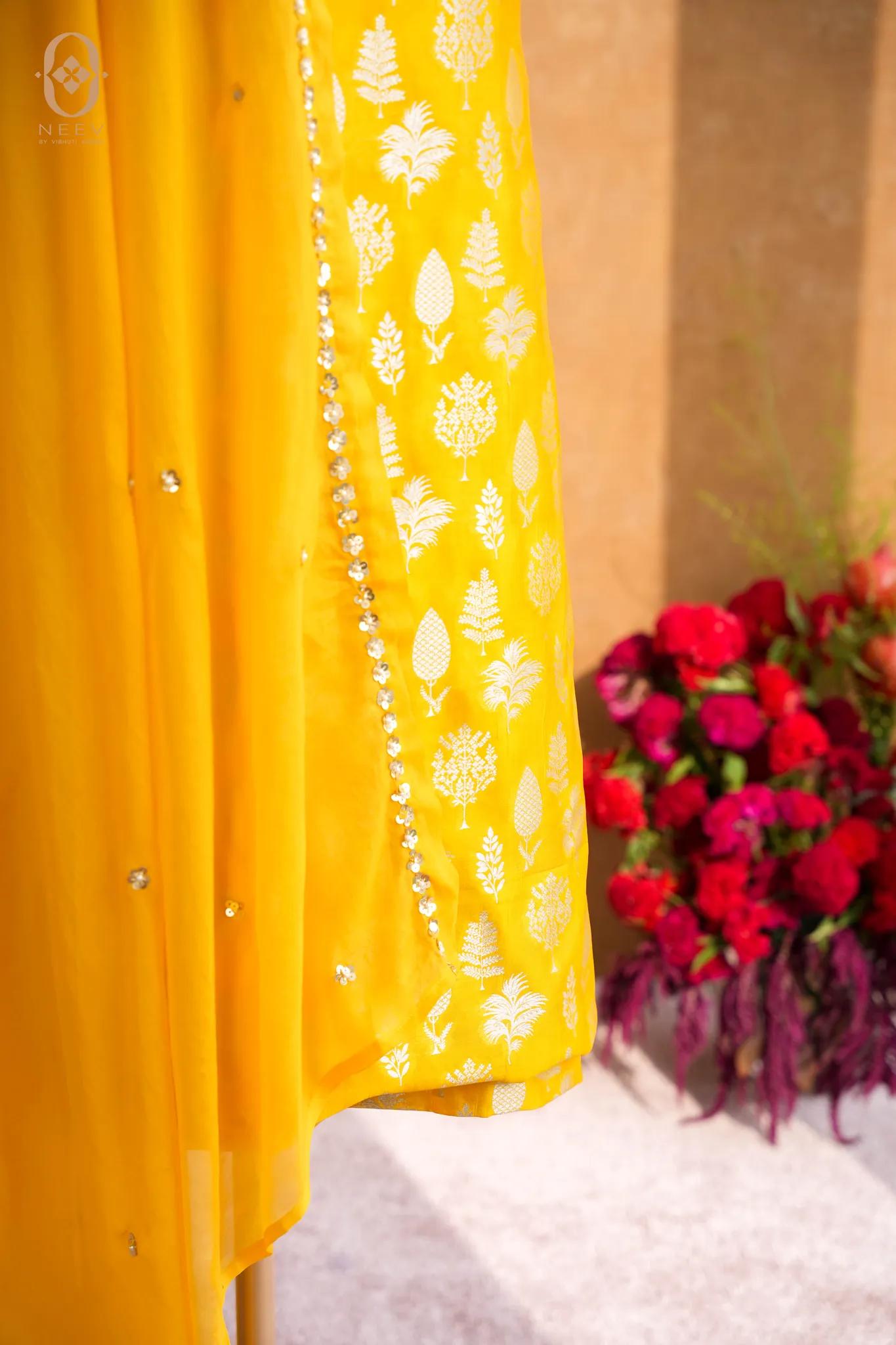 Chinia Silk Boota Suit Set