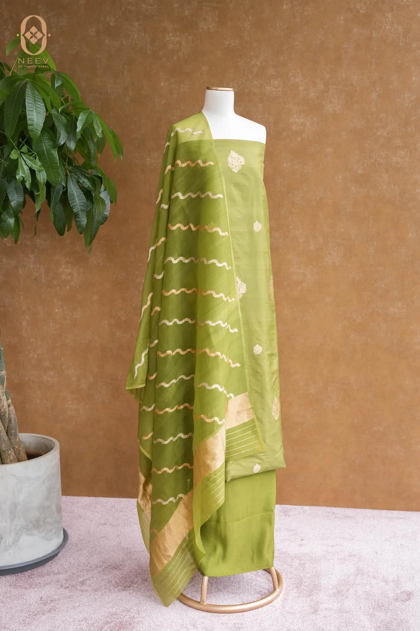 Katan Silk Boota Suit Set