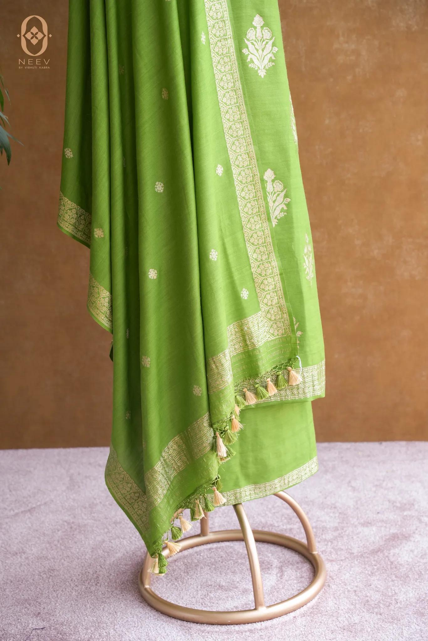 Munga Silk Suit Set