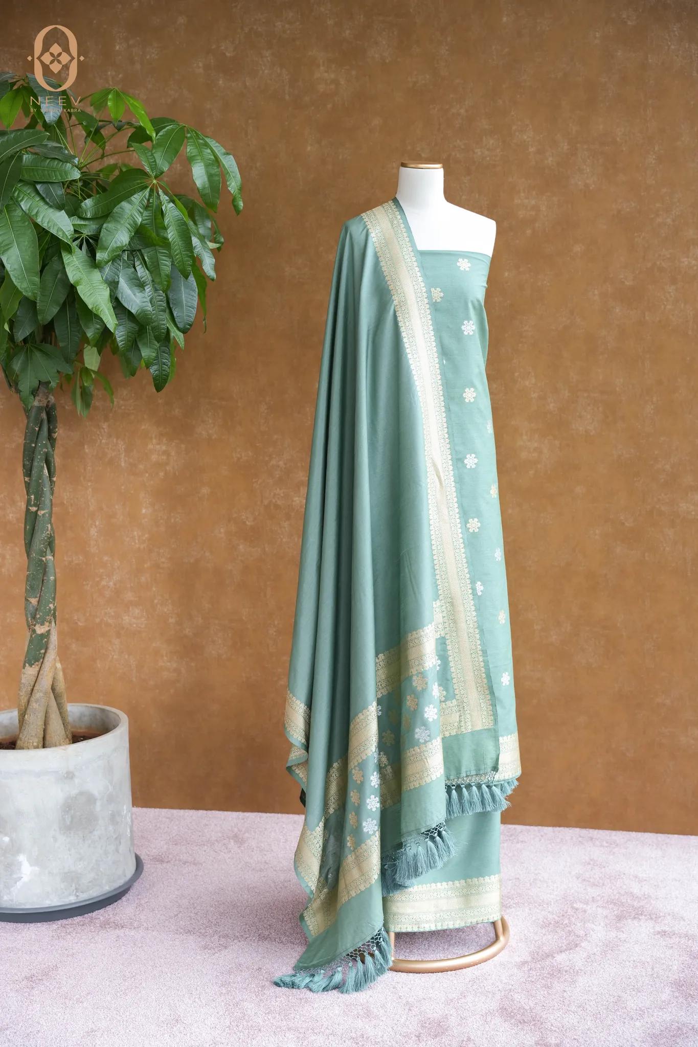 Dhruv Tara Suit Set