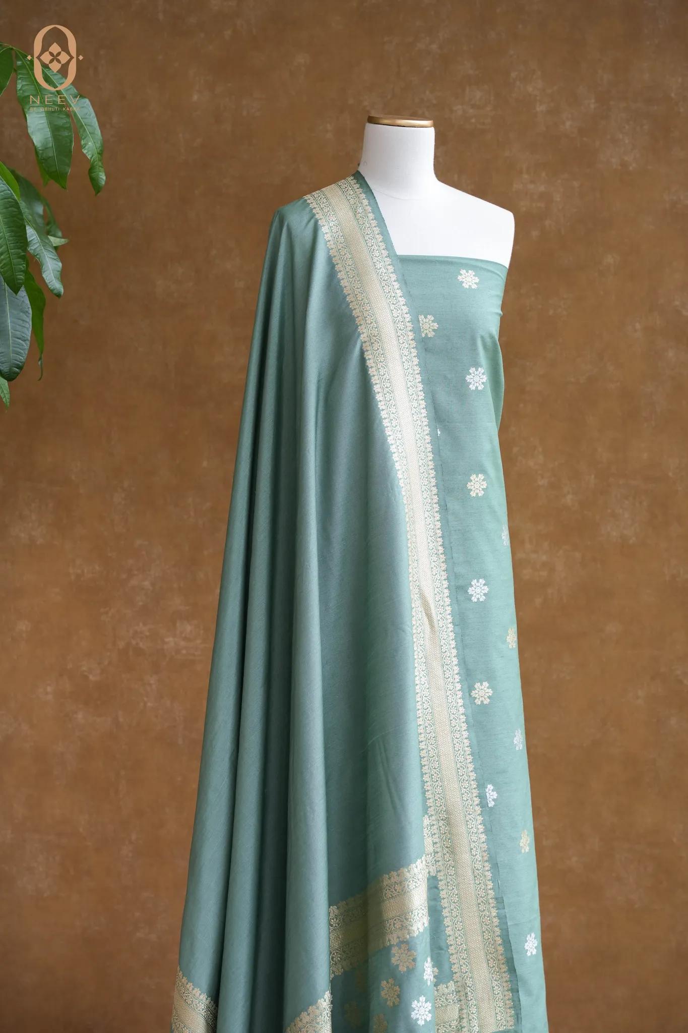 Dhruv Tara Suit Set