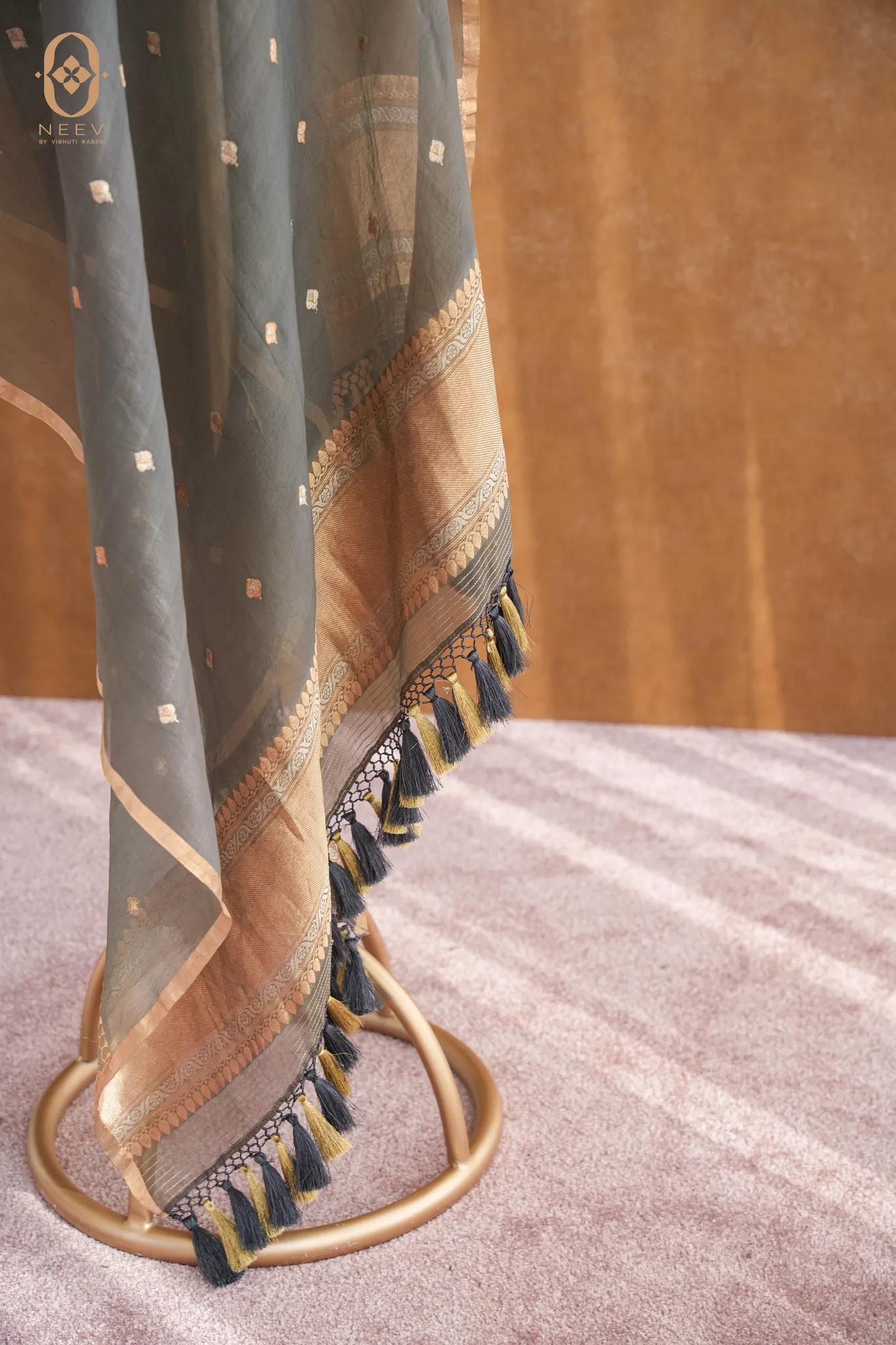 Kora Silk Boota Dupatta