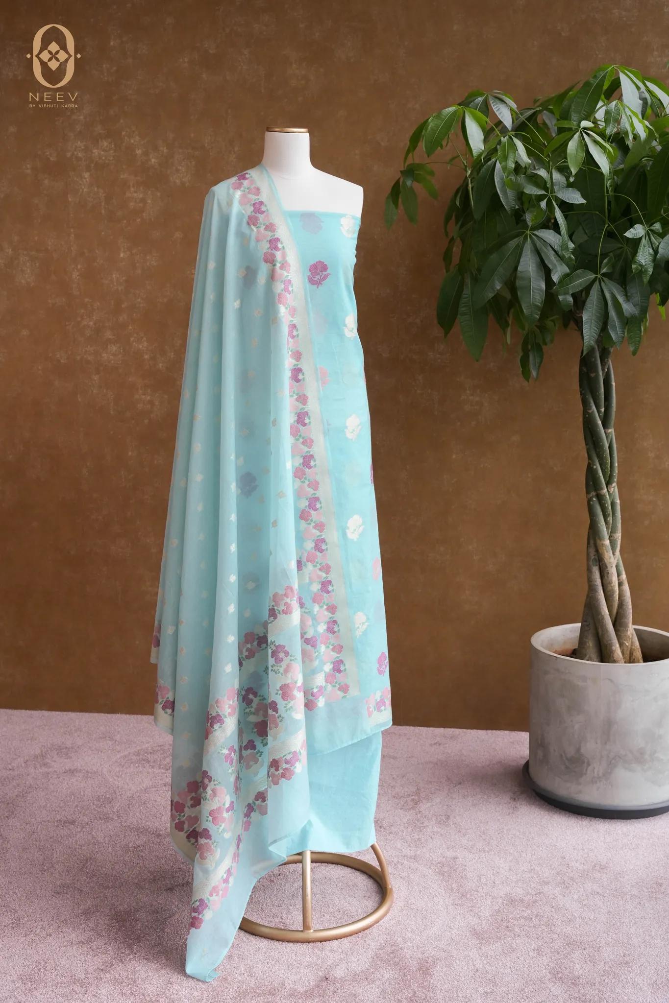 Aquamarine Iris Suit Set