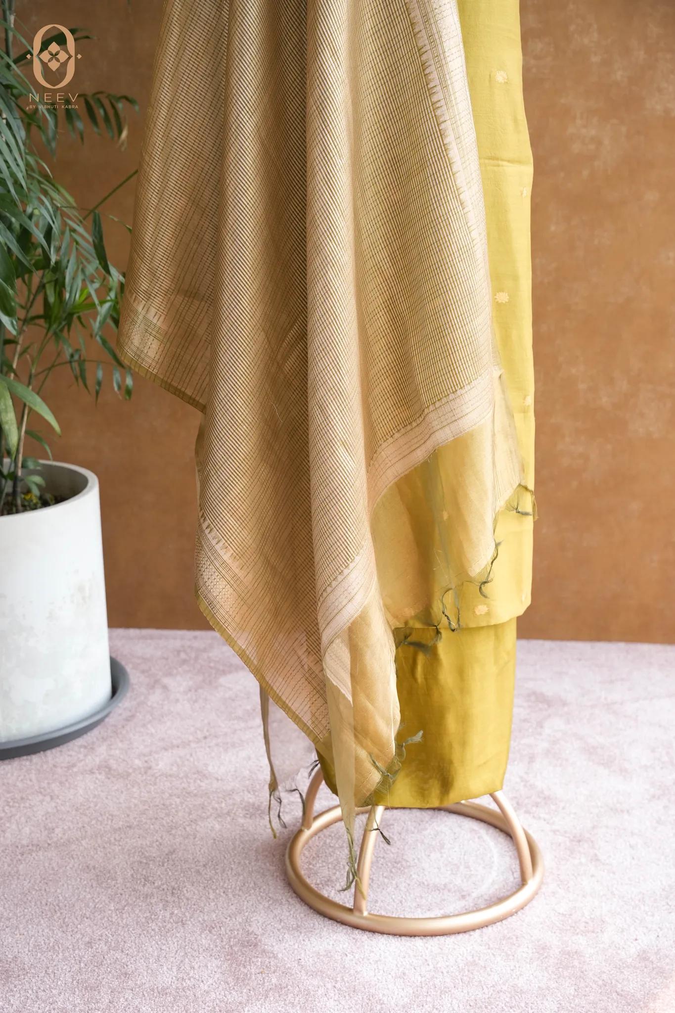 Mehendi Rang Chinia Tissue Suit Set